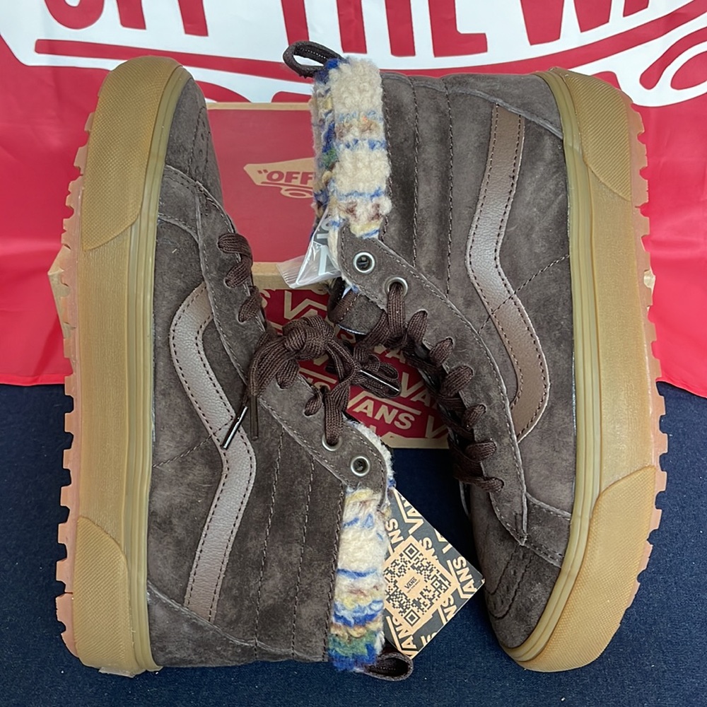 Vans Men’s Sk8-Hi Mte-1
Brown/Gum
VN0A5HZYB7G
 boots - Picture 12 of 16